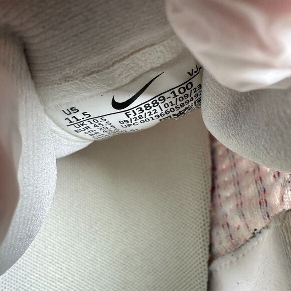 Nike Zoom X Invincible Run Flyknit 3 White Red Shoe Men's Size 11.5 FJ3889-100 - Picture 9 of 10